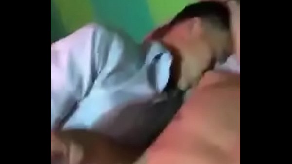 CallBoy Trẻ Phụ Vụ Gay Già