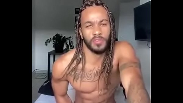 Andy Rodrigues  se masturbando