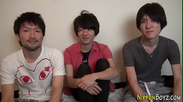 Japanese teens give head