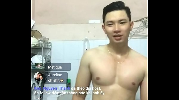 Trai đẹp tắm