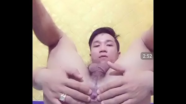 Hot Gay Văn Chiến Khoe Cặc Bạo