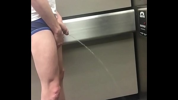 hot guy piss